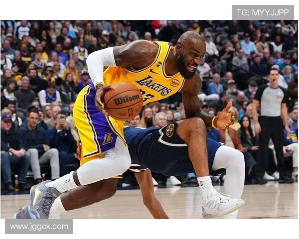 掘金迎战湖人关键对决 詹姆斯与约基奇再度对决全场焦点